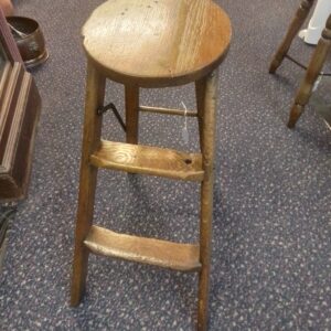 Oak Atlas Ladder Stool